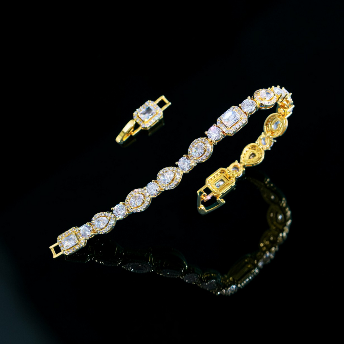 Heritage Golden Bracelet