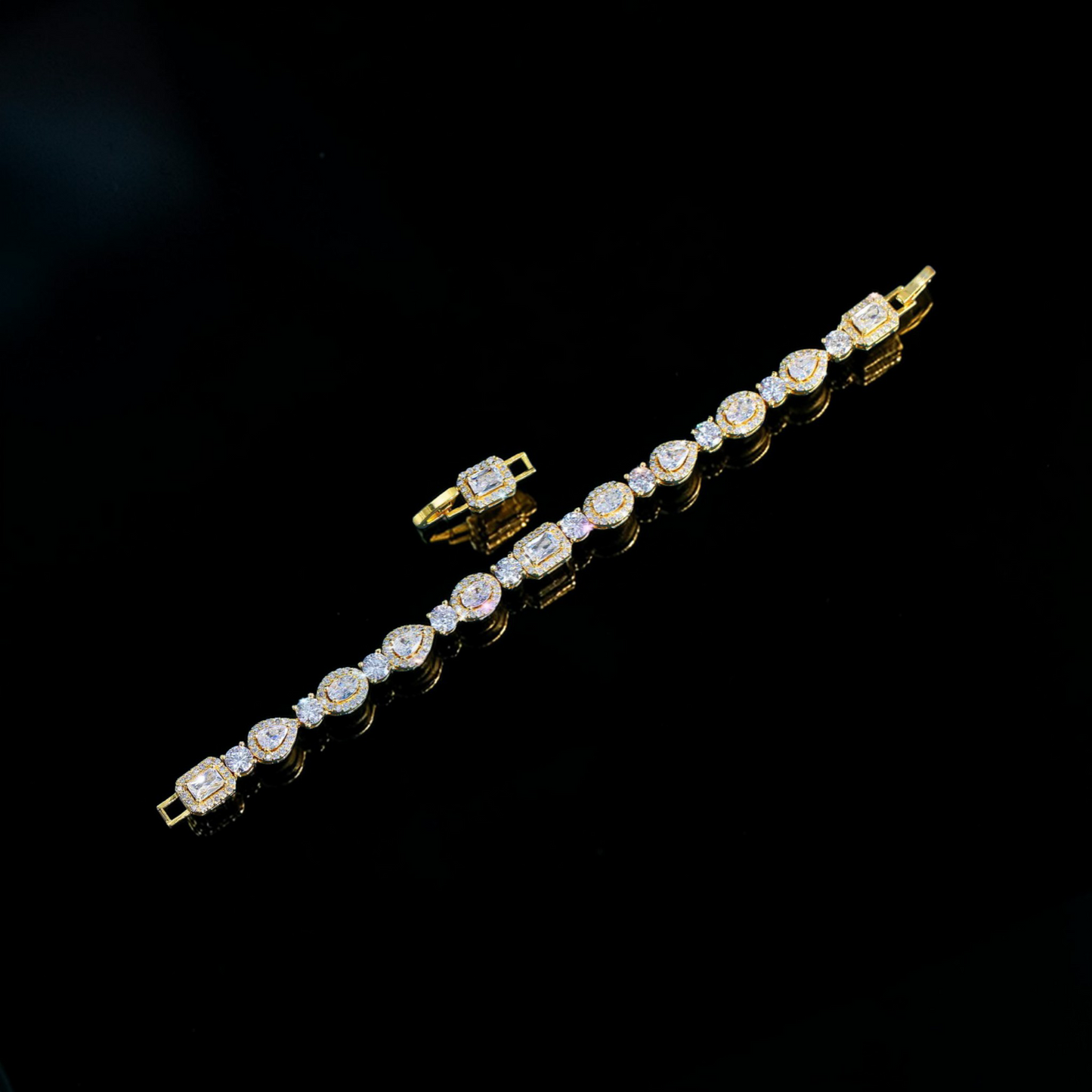 Heritage Golden Bracelet
